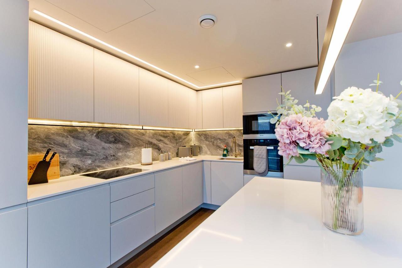 Fabulous Westfield 2 Bed Apartment London Exterior photo